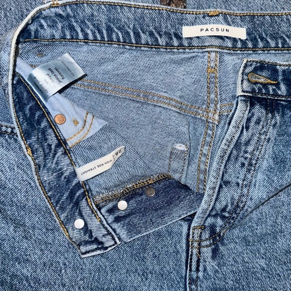 Pacsun size26 cropped mom jean - Picture 2 of 4